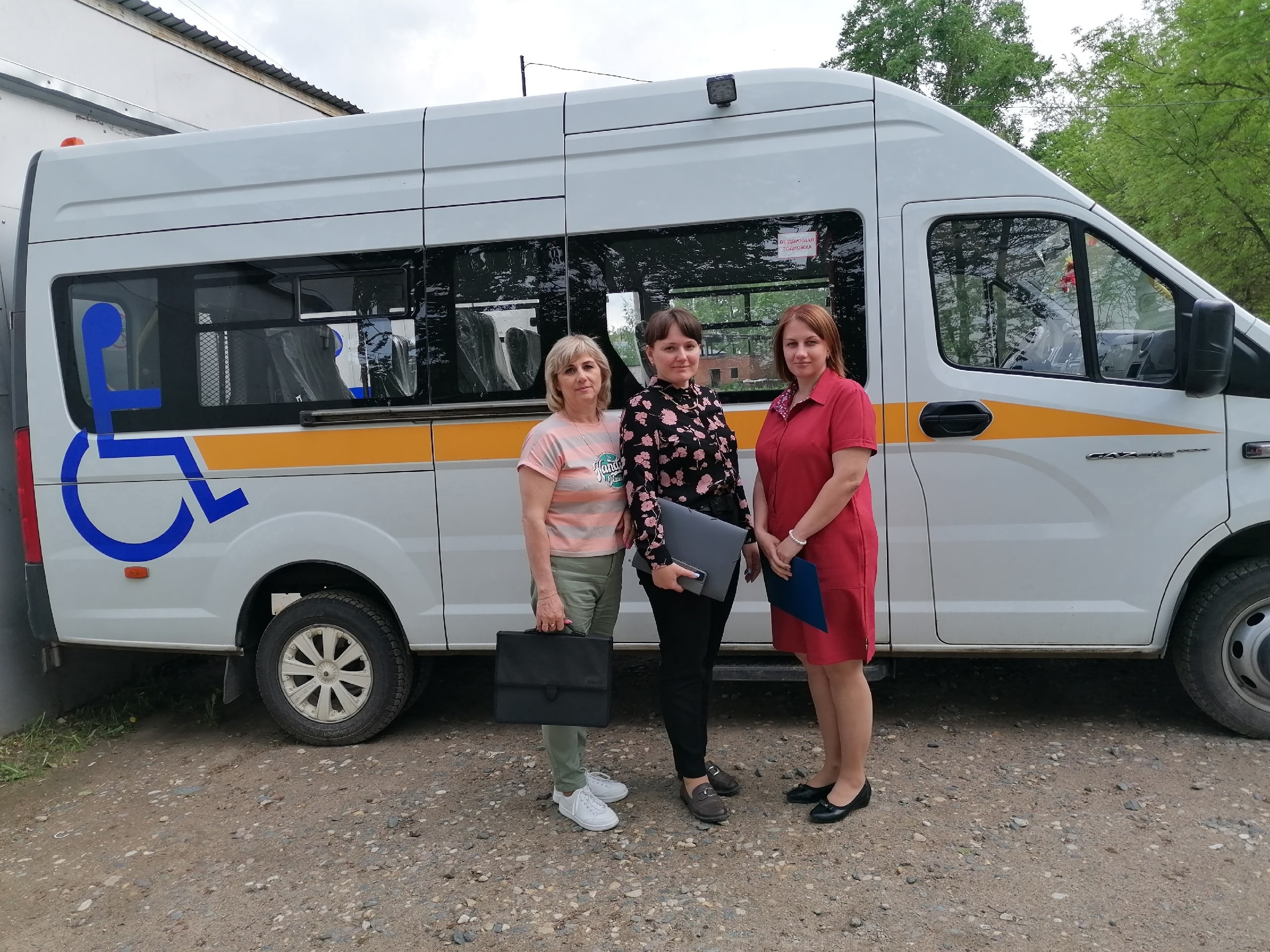 Сделать социальные услуги доступнее - главная задача специалистов отделения срочного социального обслуживания и отделения социального обслуживания на дому граждан пожилого возраста и инвалидов 