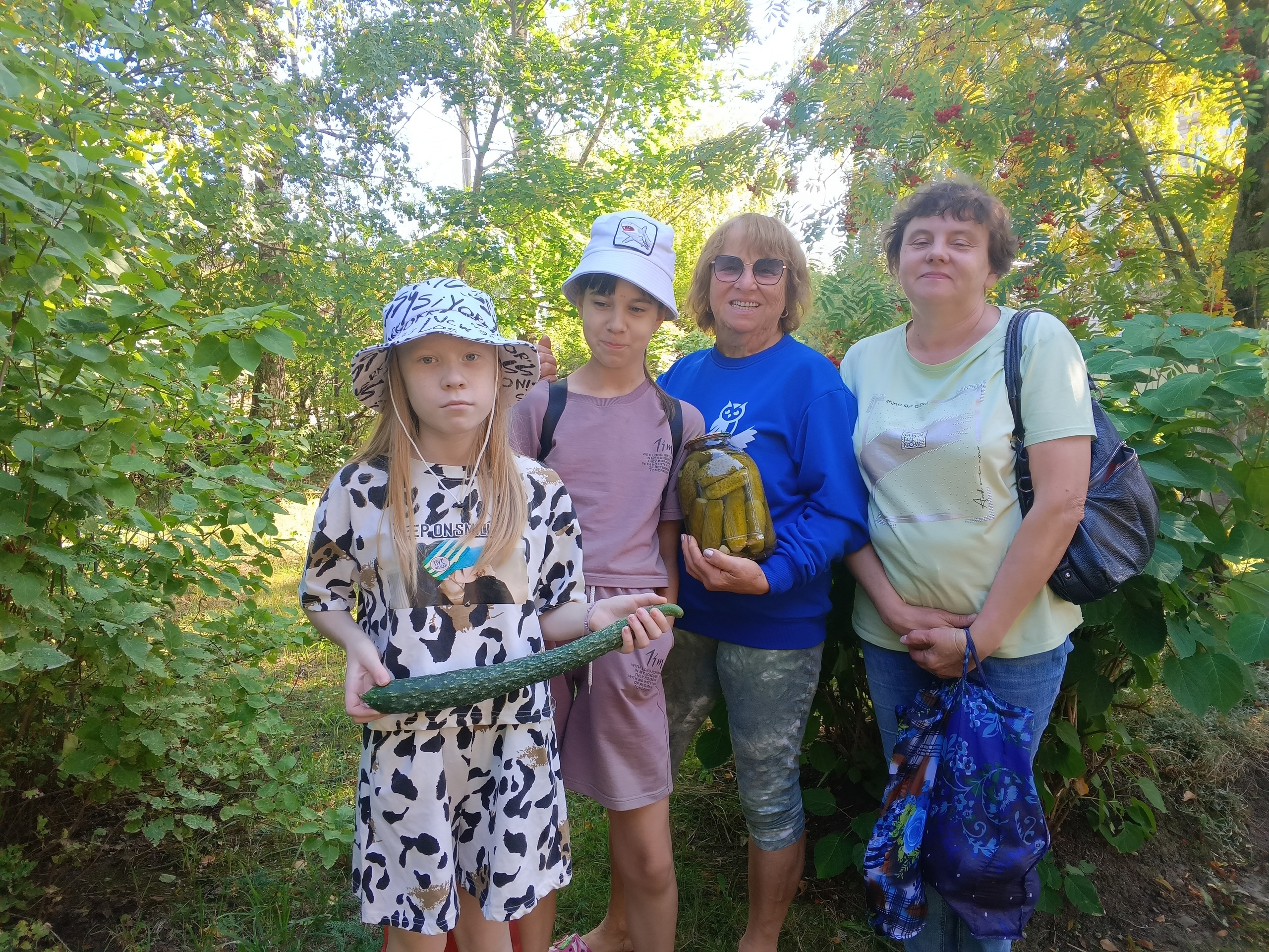 Благотворительная акция "Доброе лукошко" набирает обороты!