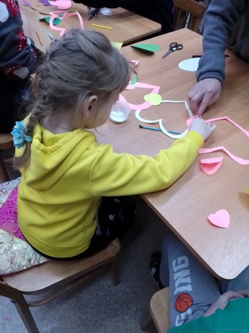 Коллективная работа «Тепло своих сердец»