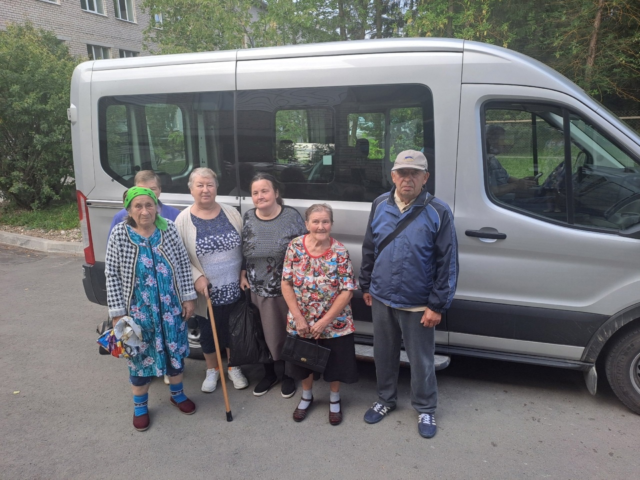 С заботой о здоровье старшего поколения