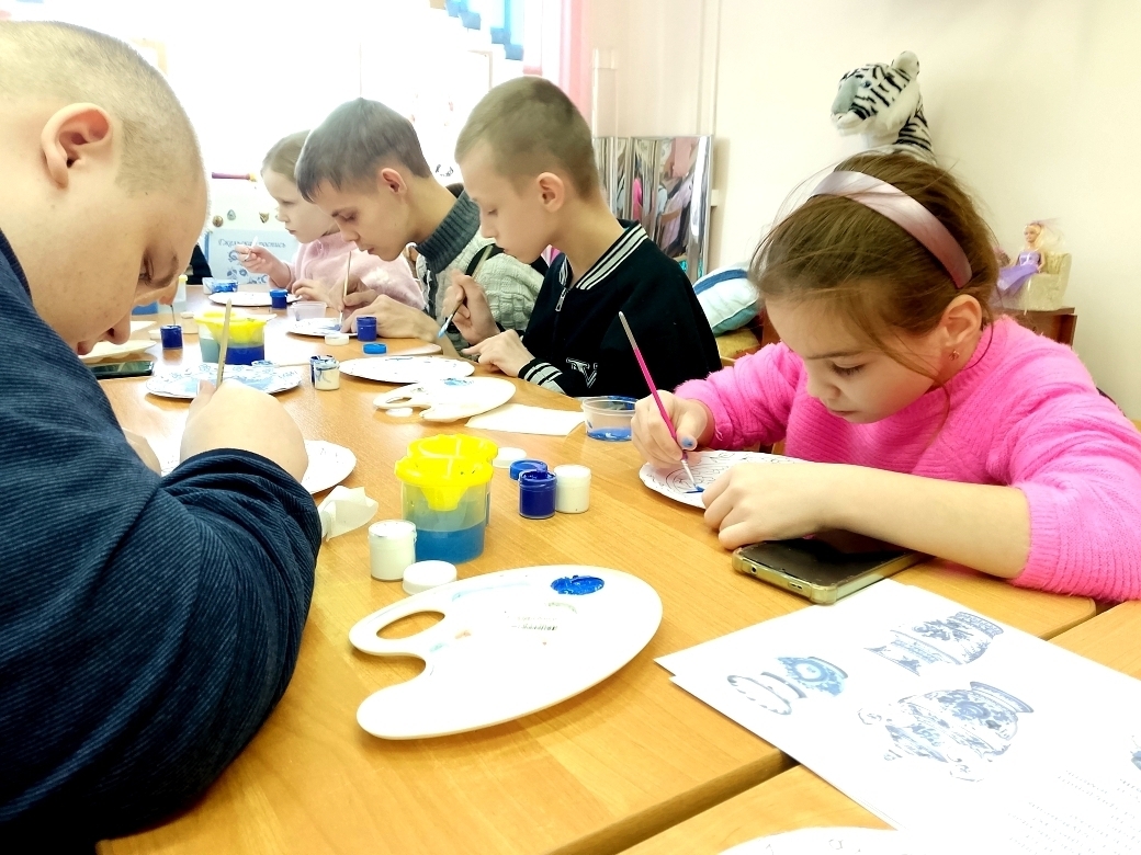 Гжельская посуда